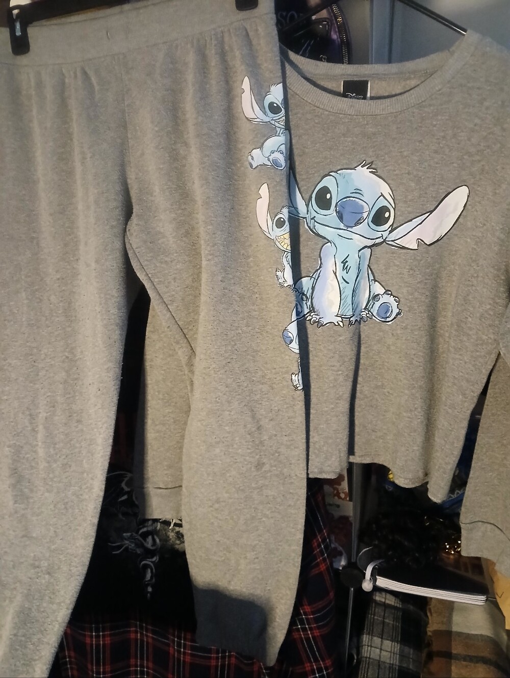 DISNEY STITCH BRANDED 2 PIECE FLEECE SET SZ LARGE